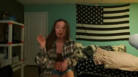 Snapshot of anabelleleigh chatting on 11/06/25, 02:56 Anabelleleigh online show from 11/06/25, 02:56