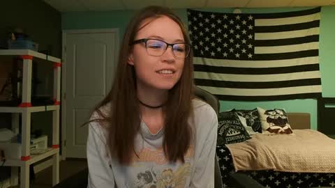 Snapshot of anabelleleigh chatting on 11/14/25, 01:43 Anabelleleigh online show from 11/14/25, 01:43