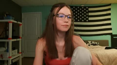 Snapshot of anabelleleigh chatting on 11/26/25, 02:56 Anabelleleigh online show from 11/26/25, 02:56