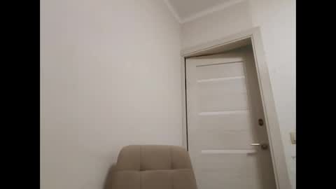 Snapshot of anabellovee chatting on 01/18/25, 08:30 ANABELLOVEE online show from 01/18/25, 08:30