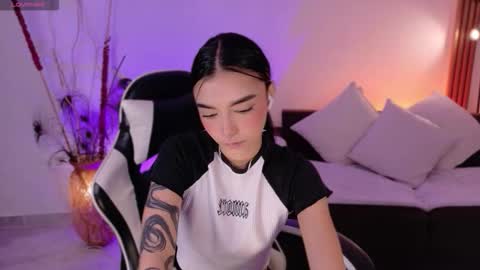 Snapshot of anabelwolf chatting on 03/20/26, 03:28 ANABEL WOLF online show from 03/20/26, 03:28