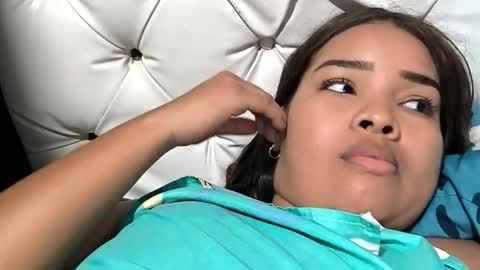 Snapshot of anacletica chatting on 11/30/25, 12:36 anacletica online show from 11/30/25, 12:36