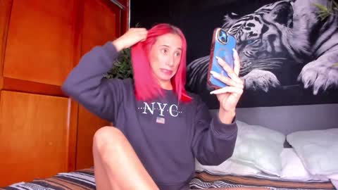 Anahi online show from 02/06/25, 02:55