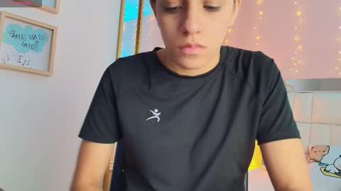 Anahi  online show from 03/21/26, 07:39