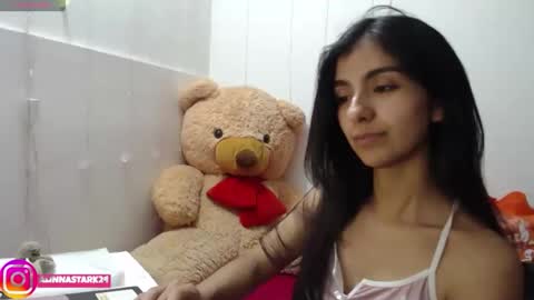 Anahi Browns online show from 10/25/25, 03:36