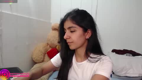 Anahi Browns online show from 11/18/25, 07:40