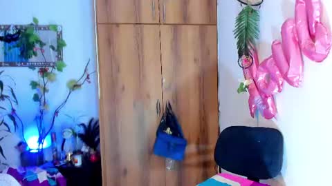 Snapshot of anai_valentinex chatting on 07/14/26, 02:05 anai_valentinex online show from 07/14/26, 02:05