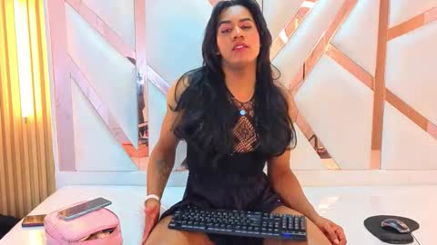 Ana  online show from 10/21/25, 01:56