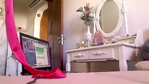 Snapshot of anaiserebel chatting on 01/11/25, 09:15 anaiserebel online show from 01/11/25, 09:15