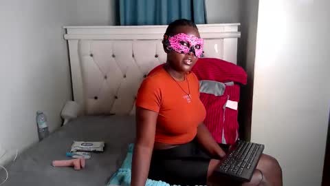 Snapshot of anakiss7 chatting on 02/15/26, 01:46 anakiss7 online show from 02/15/26, 01:46