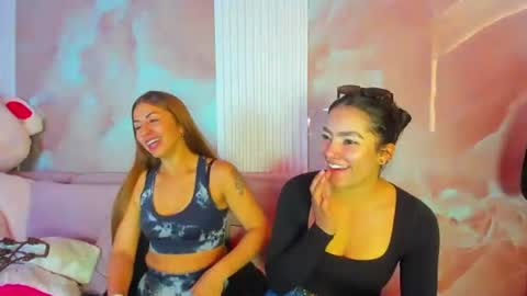 Snapshot of anales_deep_69 chatting on 06/29/26, 01:44 AbbyAndAntonela online show from 06/29/26, 01:44