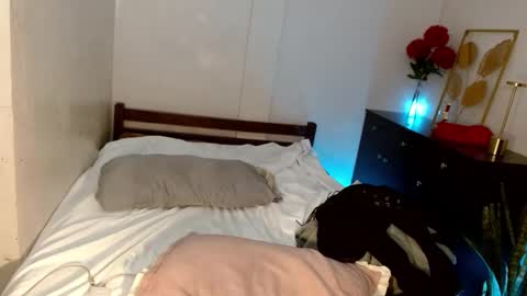 Thena online show from 03/24/26, 06:07