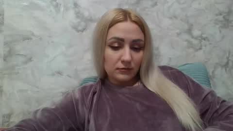 analqueen2024 online show from 10/14/25, 02:45