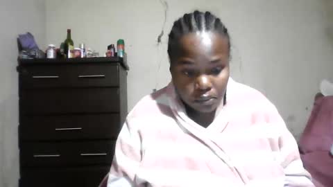 Snapshot of analslut1987 chatting on 04/30/26, 02:40 analslut1987 online show from 04/30/26, 02:40