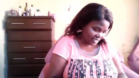 Snapshot of analslut1987 chatting on 06/11/26, 07:06 analslut1987 online show from 06/11/26, 07:06