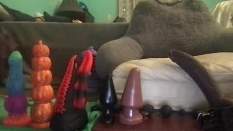 Snapshot of analzilla chatting on 12/20/25, 05:14 Mandy online show from 12/20/25, 05:14