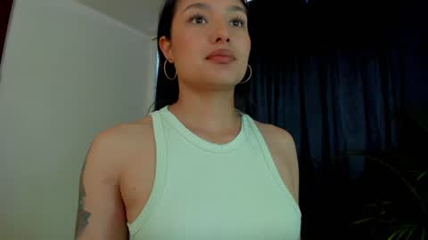 Snapshot of anamarieh chatting on 01/22/25, 09:43 Ann online show from 01/22/25, 09:43