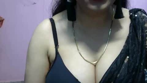 Snapshot of anamika794088 chatting on 01/20/25, 04:45 anamika794088 online show from 01/20/25, 04:45