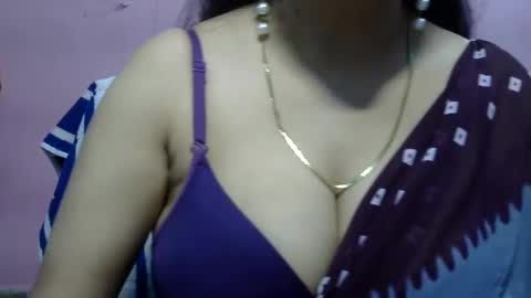 Snapshot of anamika794088 chatting on 02/01/25, 02:24 anamika794088 online show from 02/01/25, 02:24