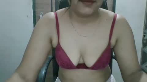 Snapshot of anamikaa_love chatting on 04/10/26, 05:34 Anamika online show from 04/10/26, 05:34