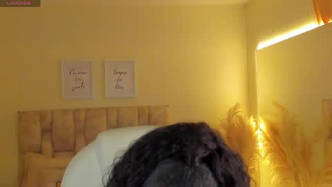 A N A  my connection hours are from 600 pm to 12 pm Colombian time online show from 04/30/26, 01:45