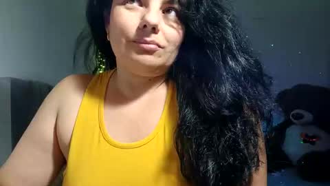 Snapshot of anaspark chatting on 11/28/25, 10:23 Ana online show from 11/28/25, 10:23