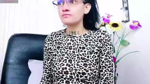 Snapshot of anastaciia1 chatting on 02/22/25, 07:03 maria online show from 02/22/25, 07:03