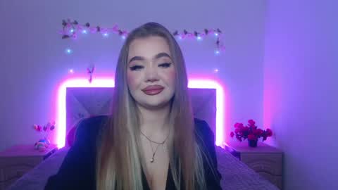 anastacyyellig online show from 04/14/26, 08:48