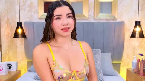 Snapshot of anastasia_steelegb chatting on 12/18/25, 12:22 Mia online show from 12/18/25, 12:22