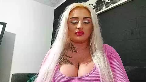 Snapshot of anastasiaamore chatting on 12/18/25, 11:11 AnastasiaAmore online show from 12/18/25, 11:11