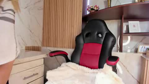 Snapshot of anastasiiabelov chatting on 02/06/26, 01:03 Anastasia online show from 02/06/26, 01:03