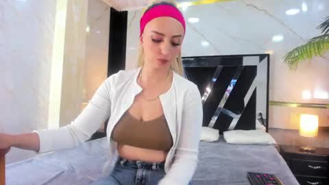 Snapshot of anastasiiabelov chatting on 03/29/26, 01:00 Anastasia online show from 03/29/26, 01:00