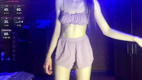 Snapshot of ancohill chatting on 11/19/25, 05:46 Ashley Cooper online show from 11/19/25, 05:46