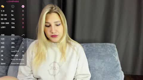 Andisa online show from 09/17/25, 12:07