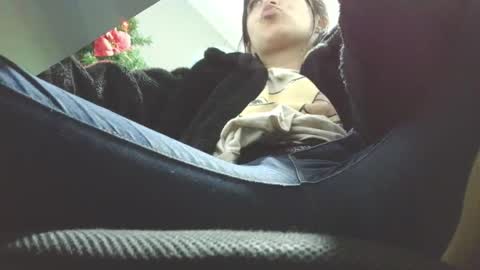   online show from 12/22/25, 11:35