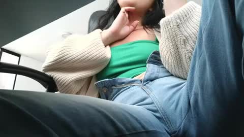 Snapshot of anddrea_ chatting on 04/23/26, 11:42 online show from 04/23/26, 11:42