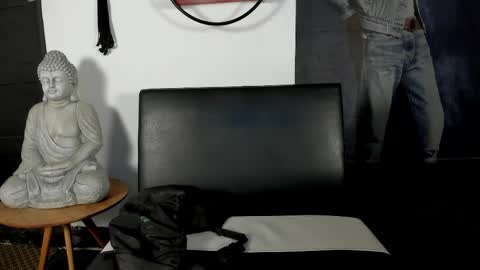 anddy_hugecock online show from 04/22/26, 12:28