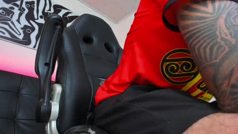 Snapshot of anders_x chatting on 02/01/25, 04:03 Andrs - online show from 02/01/25, 04:03