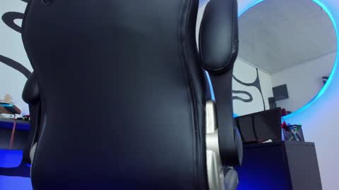 Snapshot of anders_x chatting on 09/20/25, 10:55 Andrs - online show from 09/20/25, 10:55