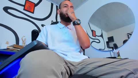 Andrs   -                   online show from 11/28/25, 10:56