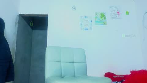 Snapshot of andie_bigdick chatting on 11/26/25, 01:06 andie Send your love who needs it online show from 11/26/25, 01:06