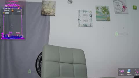 andie      Send your love who needs it online show from 12/04/25, 12:42