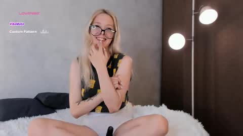 andneveragain online show from 12/04/24, 02:26