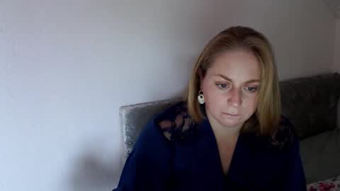 Snapshot of andorphina chatting on 09/21/25, 12:29 Andorphin online show from 09/21/25, 12:29