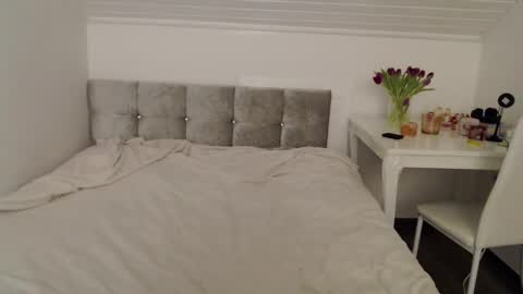 Snapshot of andorphina chatting on 02/14/26, 10:50 Andorphin online show from 02/14/26, 10:50