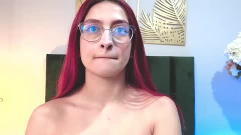 Andra Cyrus online show from 11/11/25, 11:32