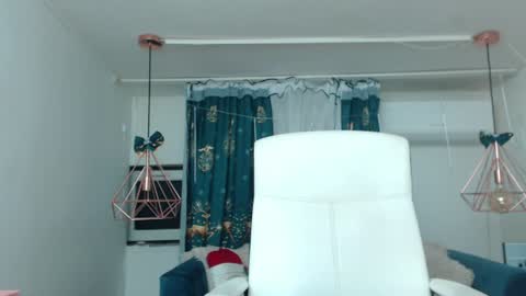 Snapshot of andrahart_ chatting on 01/07/25, 07:06 AndraHart online show from 01/07/25, 07:06