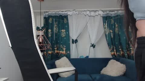 Snapshot of andrahart_ chatting on 01/25/25, 12:17 AndraHart online show from 01/25/25, 12:17