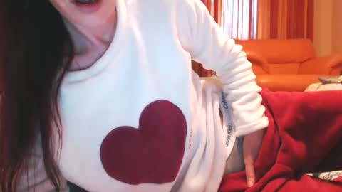 Snapshot of andrasweetie chatting on 11/30/25, 11:14 Andra online show from 11/30/25, 11:14