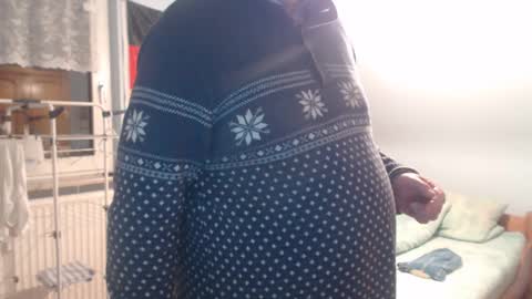 Snapshot of andre124231 chatting on 12/26/24, 04:47 Andre online show from 12/26/24, 04:47